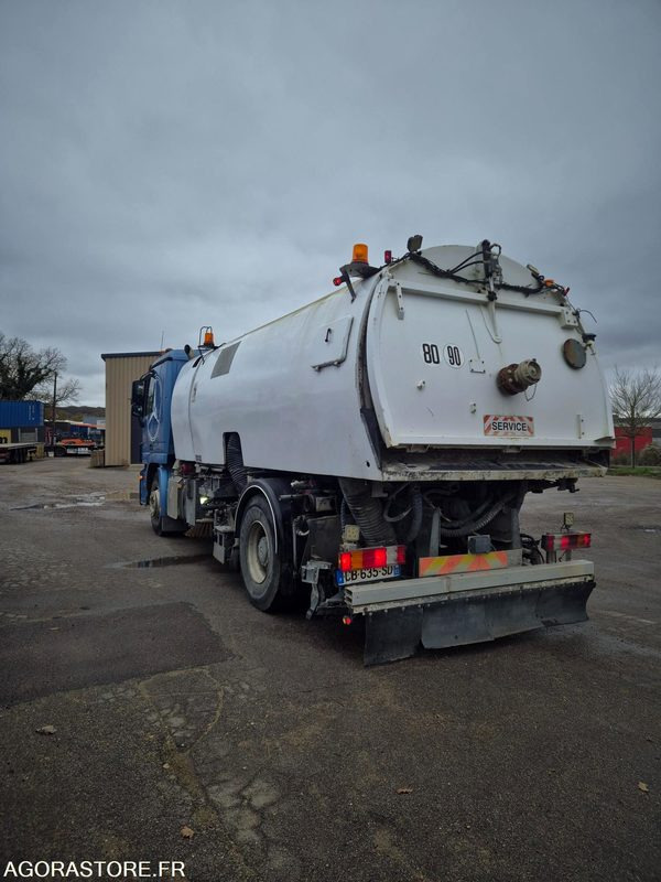 Balayeuse Eurovoirie Optifant 70 TA THP - 道路清扫机:图4 Balayeuse Eurovoirie Optifant 70 TA THP - 道路清扫机:图4