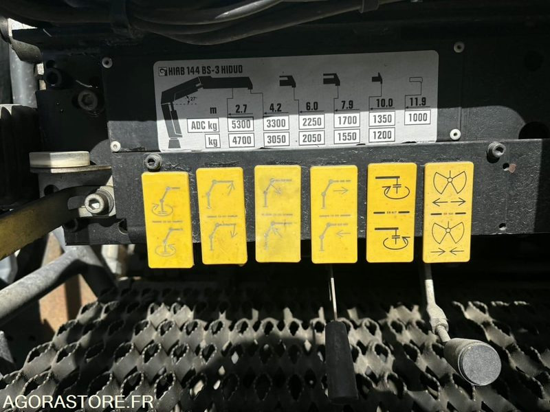 CAMION 6X4 TRI-BENNE +GRUE MERCEDES AROCS 2640 2014 190 000 KM - 卡车:图4 CAMION 6X4 TRI-BENNE +GRUE MERCEDES AROCS 2640 2014 190 000 KM - 卡车:图4