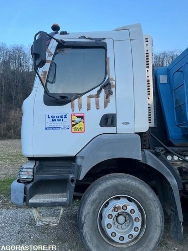 CAMION 8X4 RENAULT KERAX 2002 395000 KM - 牵引车:图3 CAMION 8X4 RENAULT KERAX 2002 395000 KM - 牵引车:图3