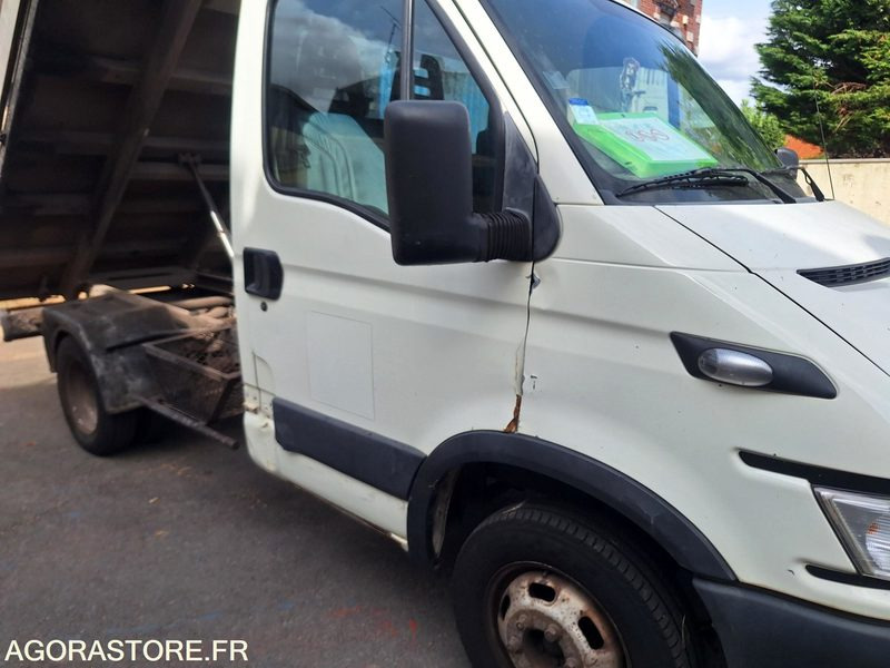 CAMION BENNE IVECO DAILY - 翻斗货车:图2 CAMION BENNE IVECO DAILY - 翻斗货车:图2