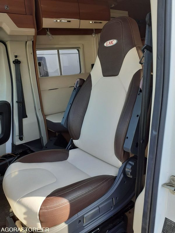 CAMPING CAR FIAT DUCATO 2.3JTD - 2019 - 12622KMS - 汽车:图4 CAMPING CAR FIAT DUCATO 2.3JTD - 2019 - 12622KMS - 汽车:图4