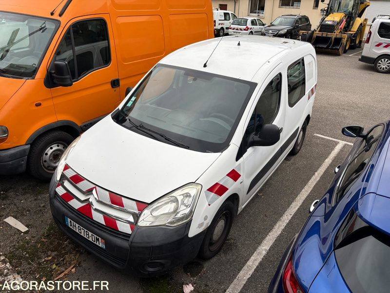 CEB158-09 CITROEN BERLINGO 1.6HDI 75CV - 紧凑型面包车:图3 CEB158-09 CITROEN BERLINGO 1.6HDI 75CV - 紧凑型面包车:图3