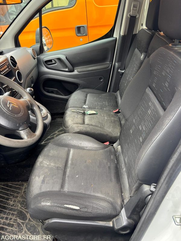CEB158-09 CITROEN BERLINGO 1.6HDI 75CV - 紧凑型面包车:图5 CEB158-09 CITROEN BERLINGO 1.6HDI 75CV - 紧凑型面包车:图5
