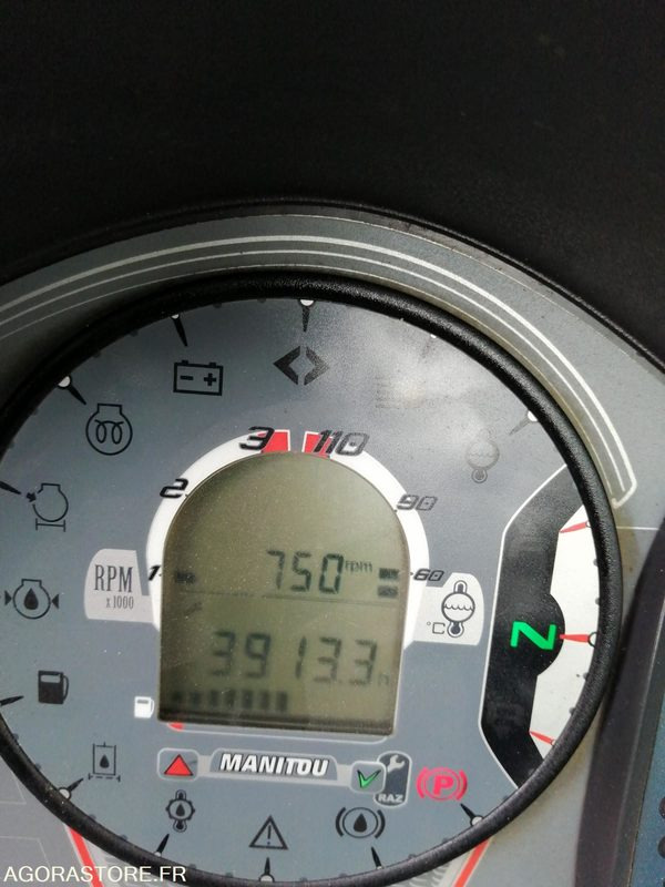 CHARIOT TELESCOPIQUE FIXE - MANITOU - 2.5 T - 2014 / 3910 HEURES - 伸缩臂叉装车:图4 CHARIOT TELESCOPIQUE FIXE - MANITOU - 2.5 T - 2014 / 3910 HEURES - 伸缩臂叉装车:图4