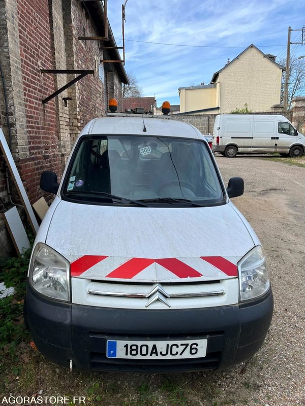 CITROEN BERLINGO 177285 kms 2009 - 紧凑型面包车:图2 CITROEN BERLINGO 177285 kms 2009 - 紧凑型面包车:图2
