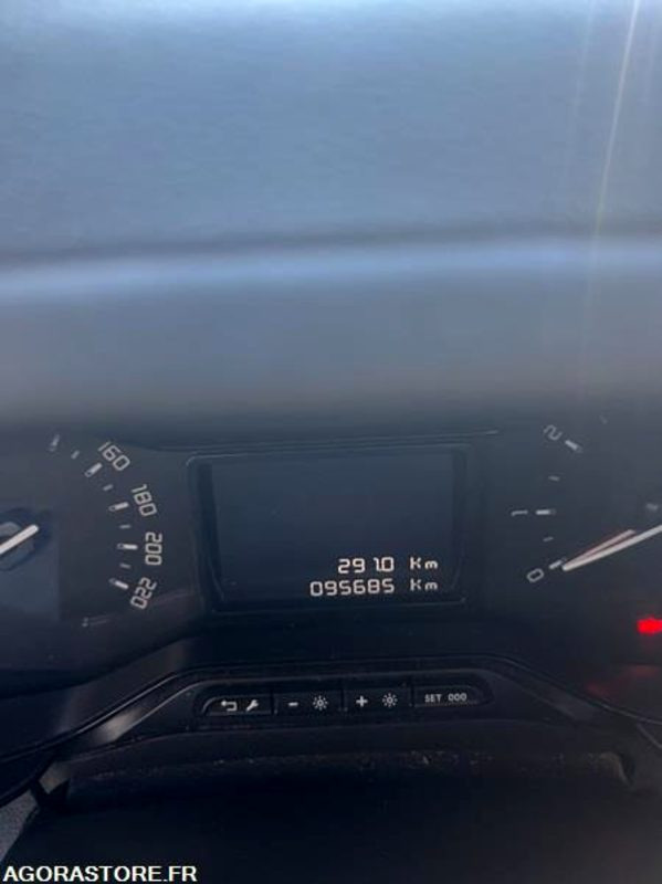 CITROEN BERLINGO ISOTHERME (portage de repas) - 紧凑型面包车:图5 CITROEN BERLINGO ISOTHERME (portage de repas) - 紧凑型面包车:图5