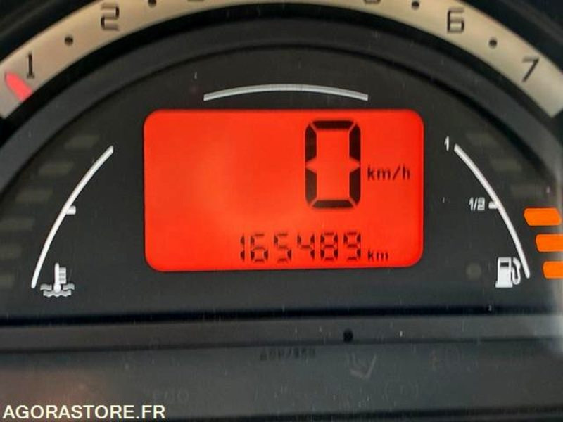 CITROEN C3 166000 kms 2004 - 汽车:图3 CITROEN C3 166000 kms 2004 - 汽车:图3