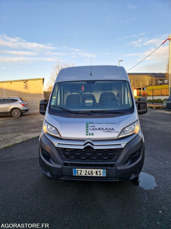 CITROEN JUMPER 2.0 HDI - 2018 - 86822 kms - 无侧窗厢式货车:图4 CITROEN JUMPER 2.0 HDI - 2018 - 86822 kms - 无侧窗厢式货车:图4