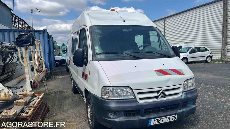 CITROËN JUMPER - 2003 - 无侧窗厢式货车:图3 CITROËN JUMPER - 2003 - 无侧窗厢式货车:图3