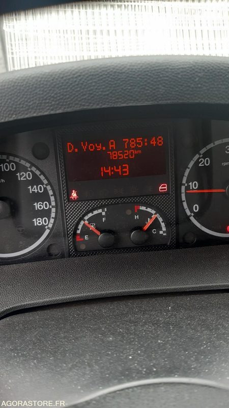 CITROEN JUMPER DIESEL - 2013 - 78600KMS non roulant - 无侧窗厢式货车:图3 CITROEN JUMPER DIESEL - 2013 - 78600KMS non roulant - 无侧窗厢式货车:图3