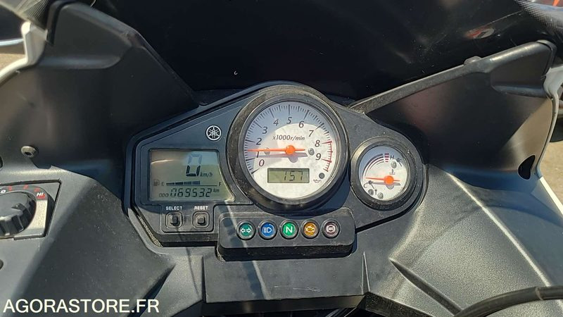 CV 384 MQ - YAMAHA TDM900 - 2013 - 69532KM - 摩托车:图5 CV 384 MQ - YAMAHA TDM900 - 2013 - 69532KM - 摩托车:图5
