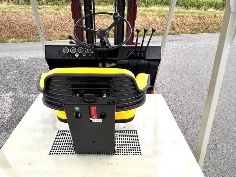 Chariot Elevateur Salev 2T - 柴油叉车:图3 Chariot Elevateur Salev 2T - 柴油叉车:图3