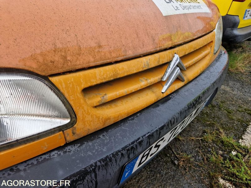 Citroën Berlingo- 128088 -2002- BS720MD - 紧凑型面包车:图4 Citroën Berlingo- 128088 -2002- BS720MD - 紧凑型面包车:图4