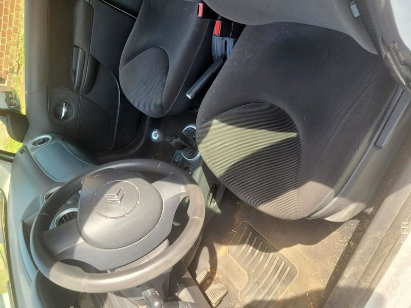 Citroên C3 344 BFQ 60 - 汽车:图4 Citroên C3 344 BFQ 60 - 汽车:图4