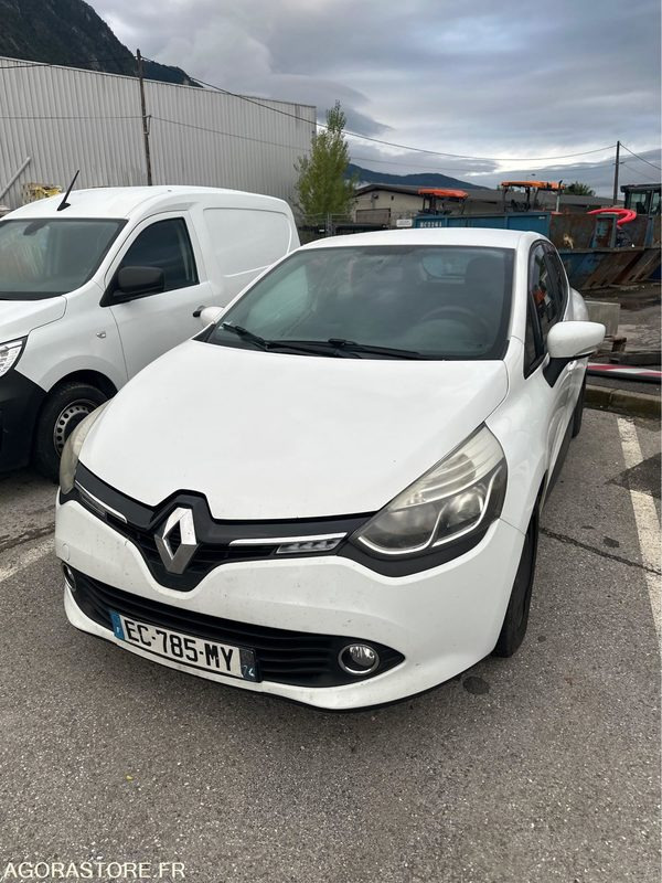 Clio 4 Société Air MédiaNav Ener - 2016 / 174160 KM (P0403661) - 汽车:图1 Clio 4 Société Air MédiaNav Ener - 2016 / 174160 KM (P0403661) - 汽车:图1