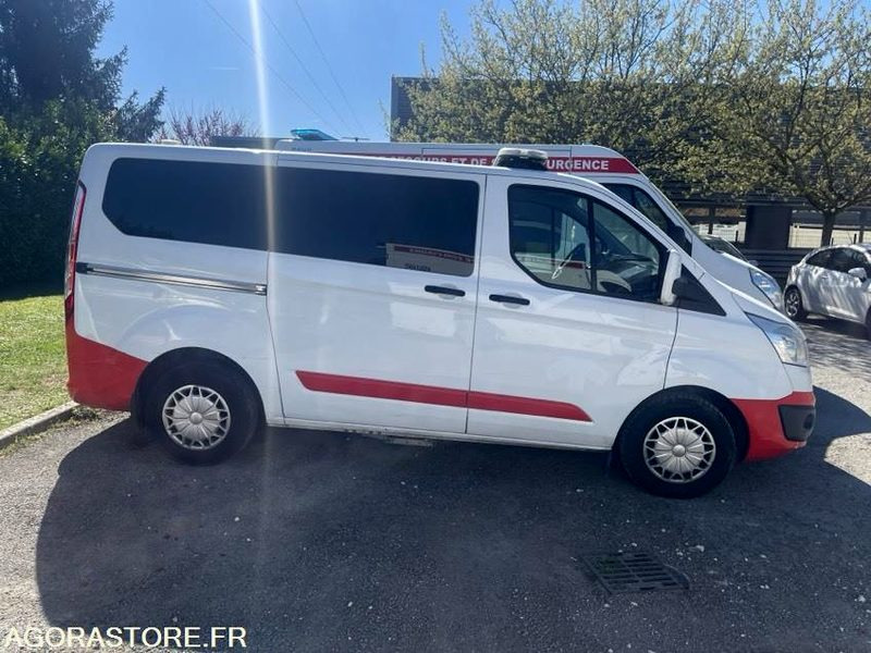 DQ-048-QV - Non Roulant - Pour pièces - FORD CUSTOM - VASP - 361 398 Kms - 救护车:图1 DQ-048-QV - Non Roulant - Pour pièces - FORD CUSTOM - VASP - 361 398 Kms - 救护车:图1