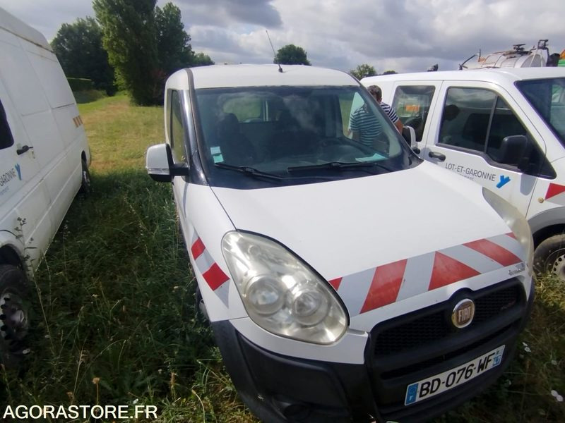 FIAT DOBLO - 2010 - 紧凑型面包车:图1 FIAT DOBLO - 2010 - 紧凑型面包车:图1