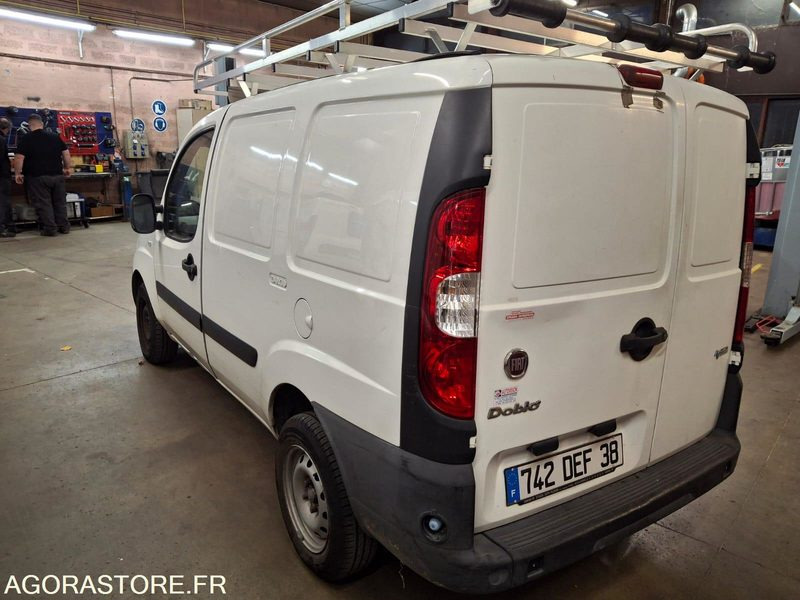 FIAT DOBLO CARGO GNV - 紧凑型面包车:图5 FIAT DOBLO CARGO GNV - 紧凑型面包车:图5