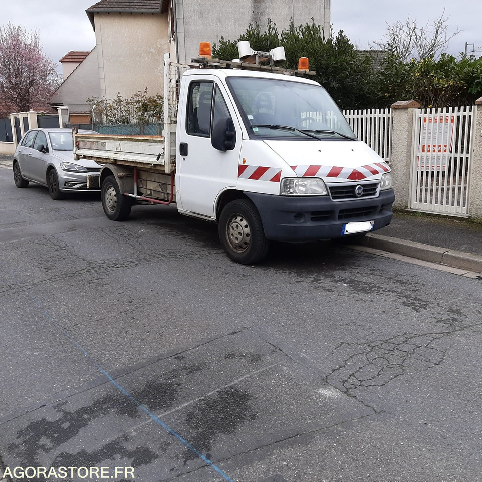FIAT - DUCATO BENNE - 2006 / 304700 KM - 翻斗货车:图1 FIAT - DUCATO BENNE - 2006 / 304700 KM - 翻斗货车:图1