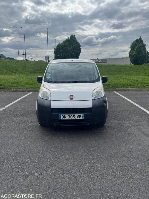 FIAT FIORINO 140 000 KM ANNÉE 2015 - 紧凑型面包车:图1 FIAT FIORINO 140 000 KM ANNÉE 2015 - 紧凑型面包车:图1