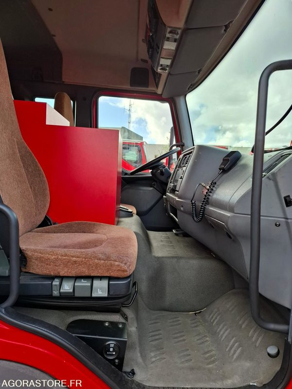 FOURGON POMPE TONNE - RENAULT MIDLUM - 676 AFL 29 - 消防车:图3 FOURGON POMPE TONNE - RENAULT MIDLUM - 676 AFL 29 - 消防车:图3