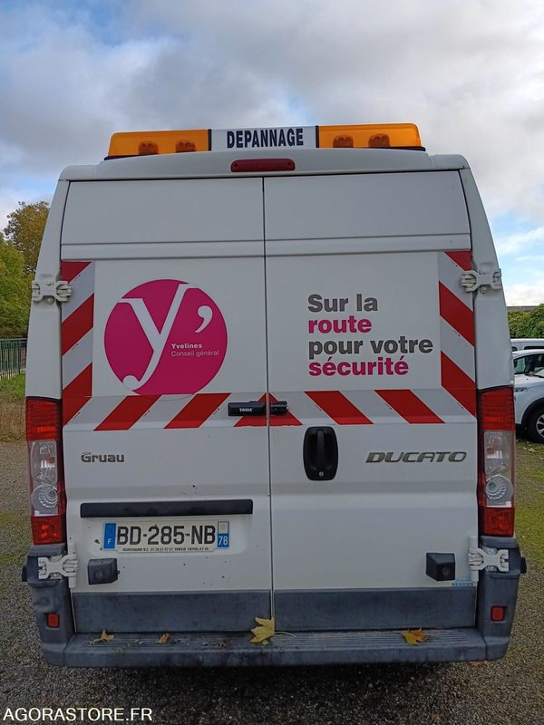 Fiat Ducato - 132 793 Kms - 2010 - 无侧窗厢式货车:图4 Fiat Ducato - 132 793 Kms - 2010 - 无侧窗厢式货车:图4