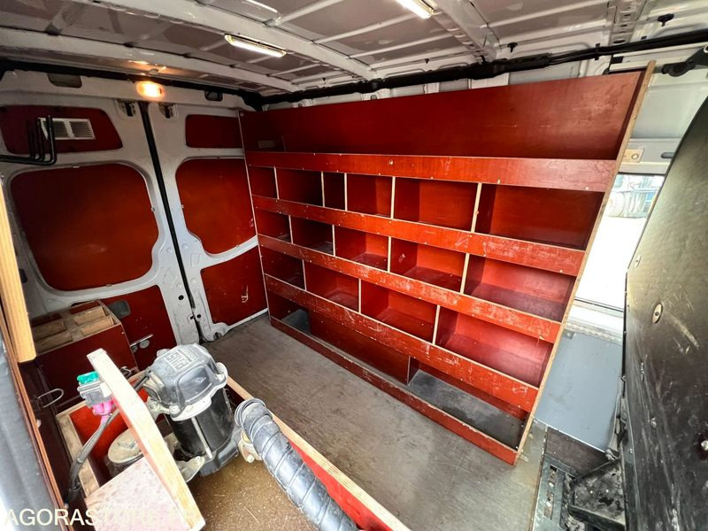 Fourgon Mercedes-Benz SPRINTER 2 V6 3L 190cv - 2014 - 143500Kms - 无侧窗厢式货车:图5 Fourgon Mercedes-Benz SPRINTER 2 V6 3L 190cv - 2014 - 143500Kms - 无侧窗厢式货车:图5