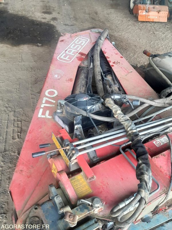 Grue auxillière Fassi 170 - 工具/ 设备:图5 Grue auxillière Fassi 170 - 工具/ 设备:图5