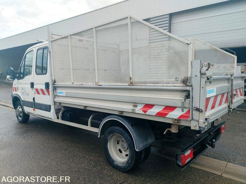 IVECO 35C12D - 无侧窗厢式货车:图5 IVECO 35C12D - 无侧窗厢式货车:图5