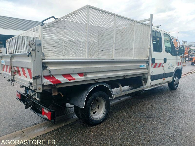 IVECO 35C12D - 无侧窗厢式货车:图3 IVECO 35C12D - 无侧窗厢式货车:图3
