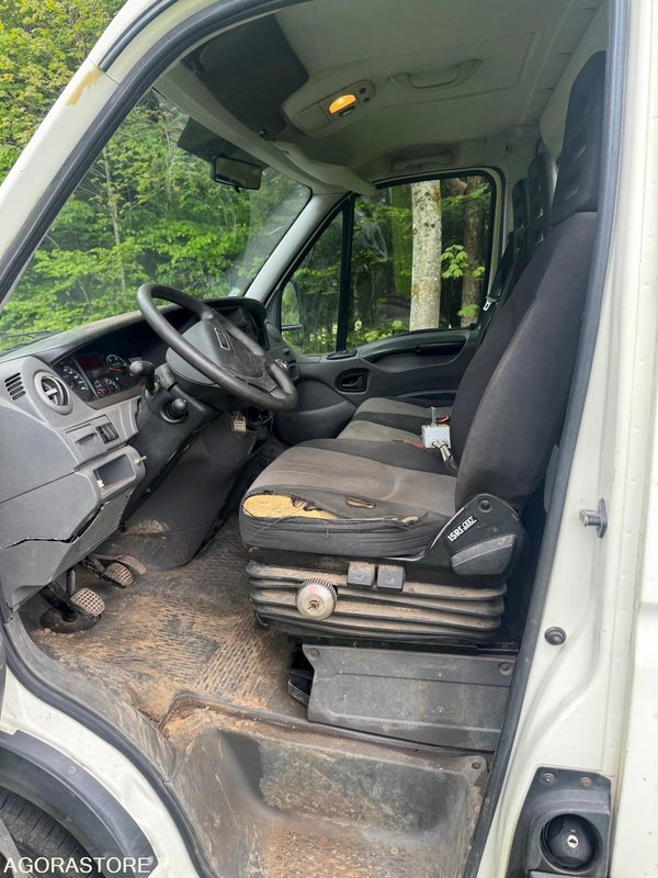 IVECO - 35C13 - avec système de benne amplirol - 翻斗货车:图5 IVECO - 35C13 - avec système de benne amplirol - 翻斗货车:图5
