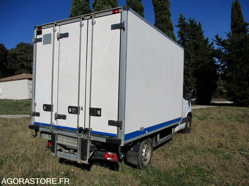 IVECO 35S13 de 2013 chassis cabine frigorifique idéal pour modifié en benne - 冷藏货车:图4 IVECO 35S13 de 2013 chassis cabine frigorifique idéal pour modifié en benne - 冷藏货车:图4