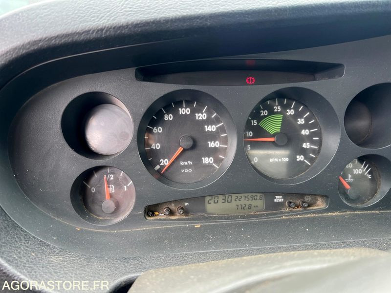 IVECO BENNE 35C12 - 翻斗货车:图5 IVECO BENNE 35C12 - 翻斗货车:图5