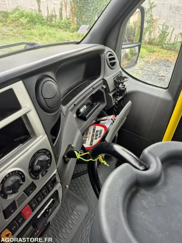 IVECO BUS DAILY N°112039 - 小型巴士, 小型客车:图3 IVECO BUS DAILY N°112039 - 小型巴士, 小型客车:图3