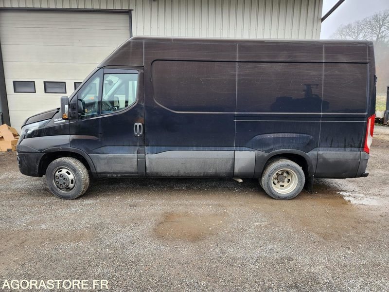 IVECO DAILY 35C21- 2017 / 170000 KM - 无侧窗厢式货车:图3 IVECO DAILY 35C21- 2017 / 170000 KM - 无侧窗厢式货车:图3