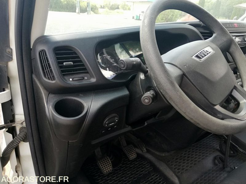 Iveco Daily Line - 小型巴士, 小型客车:图4 Iveco Daily Line - 小型巴士, 小型客车:图4