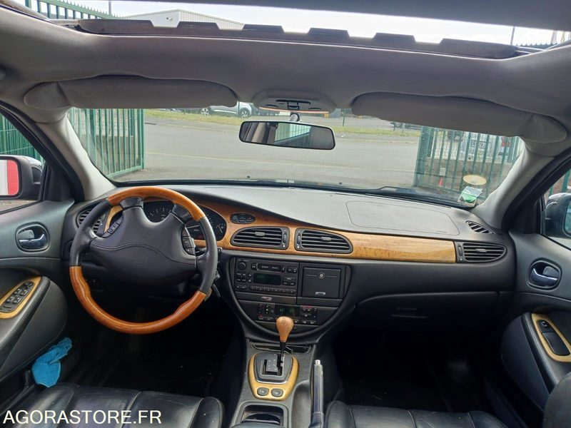 Jaguar S-Type full options - 2001 - 293400km - 汽车:图5 Jaguar S-Type full options - 2001 - 293400km - 汽车:图5