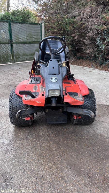 Kubota F3060 - 园林割草机:图2 Kubota F3060 - 园林割草机:图2