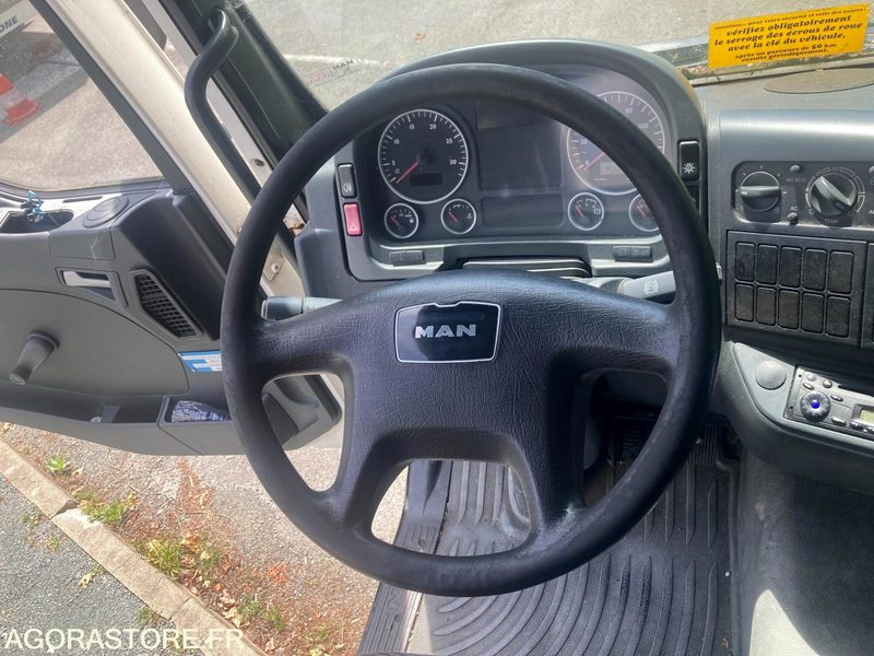 MAN TGM 18.240 / 2008 / 357000KMS - 卡车:图4 MAN TGM 18.240 / 2008 / 357000KMS - 卡车:图4
