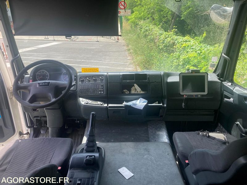 MAN TGM 18.240 / 2008 / 357000KMS - 卡车:图5 MAN TGM 18.240 / 2008 / 357000KMS - 卡车:图5