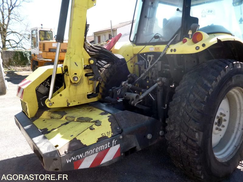 MASSEY 6445 DYNA 6 4X4 FAUCHEUR + NOREMAT OPTIMA M57T VISIOBRAS - 拖拉机:图2 MASSEY 6445 DYNA 6 4X4 FAUCHEUR + NOREMAT OPTIMA M57T VISIOBRAS - 拖拉机:图2