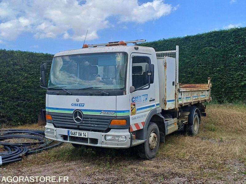 MERCEDES - ATEGO B 918 BENNE AVEC COFFRE - 2002 / 321065KMS (09/2019) - 6487XW14 - 翻斗车:图2 MERCEDES - ATEGO B 918 BENNE AVEC COFFRE - 2002 / 321065KMS (09/2019) - 6487XW14 - 翻斗车:图2