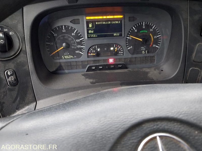 MERCEDES AXOR 1828N - 2002 / 578 610 KM - 驾驶室底盘卡车:图5 MERCEDES AXOR 1828N - 2002 / 578 610 KM - 驾驶室底盘卡车:图5