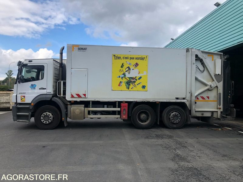 MERCEDES AXOR 26T-21m3 - 287235 kms - 2014 - 垃圾车:图3 MERCEDES AXOR 26T-21m3 - 287235 kms - 2014 - 垃圾车:图3