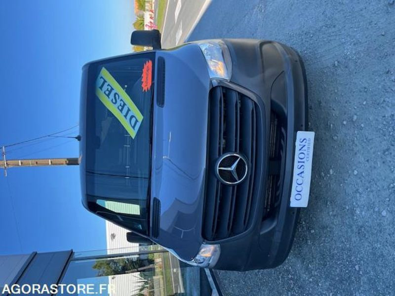 MERCEDES SPRINTER 3 FOURGON 314 CDI 33 9G-TRONIC L1H1 3PLACES - 无侧窗厢式货车:图2 MERCEDES SPRINTER 3 FOURGON 314 CDI 33 9G-TRONIC L1H1 3PLACES - 无侧窗厢式货车:图2