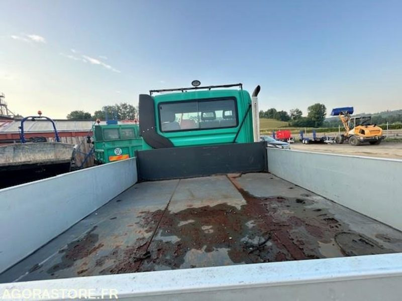 MERCEDES UNIMOG U300C VERSION COMMUNALE 2000 97652 KM - 卡车:图5 MERCEDES UNIMOG U300C VERSION COMMUNALE 2000 97652 KM - 卡车:图5