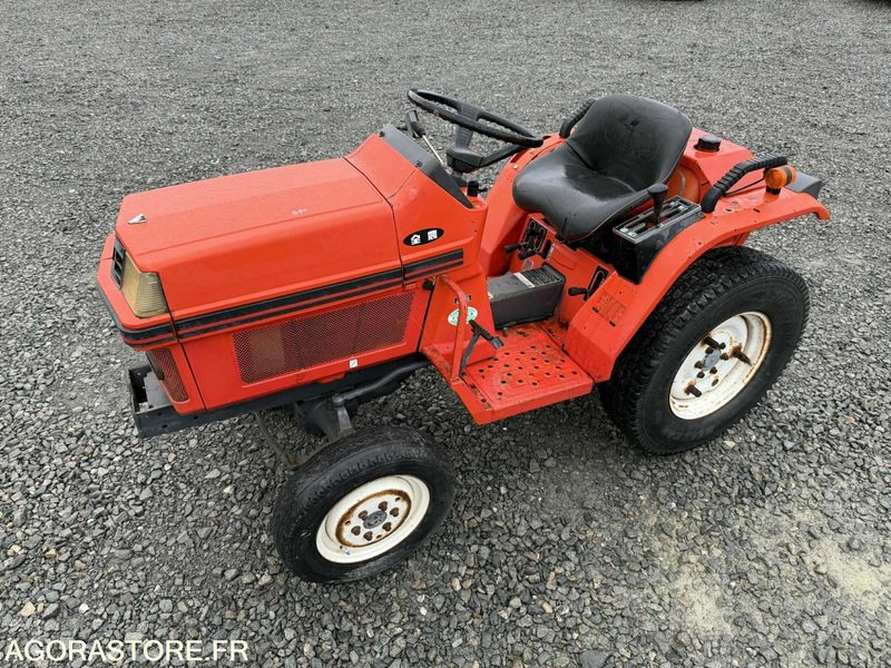 Micro tracteur KUBOTA B40 4X4 - 拖拉机:图1 Micro tracteur KUBOTA B40 4X4 - 拖拉机:图1