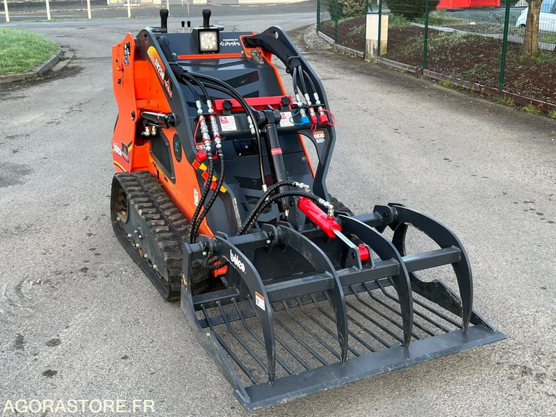 Mini chargeur porte outils SV25H moteur 25cv kubota - 装载机:图1 Mini chargeur porte outils SV25H moteur 25cv kubota - 装载机:图1