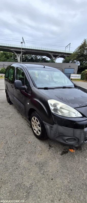 Monospace Peugeot Partner - 2012 - 296 080km - 汽车:图3 Monospace Peugeot Partner - 2012 - 296 080km - 汽车:图3