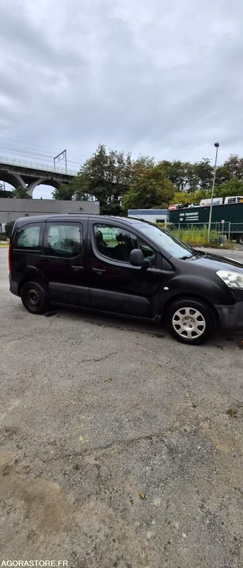 Monospace Peugeot Partner - 2012 - 296 080km - 汽车:图1 Monospace Peugeot Partner - 2012 - 296 080km - 汽车:图1